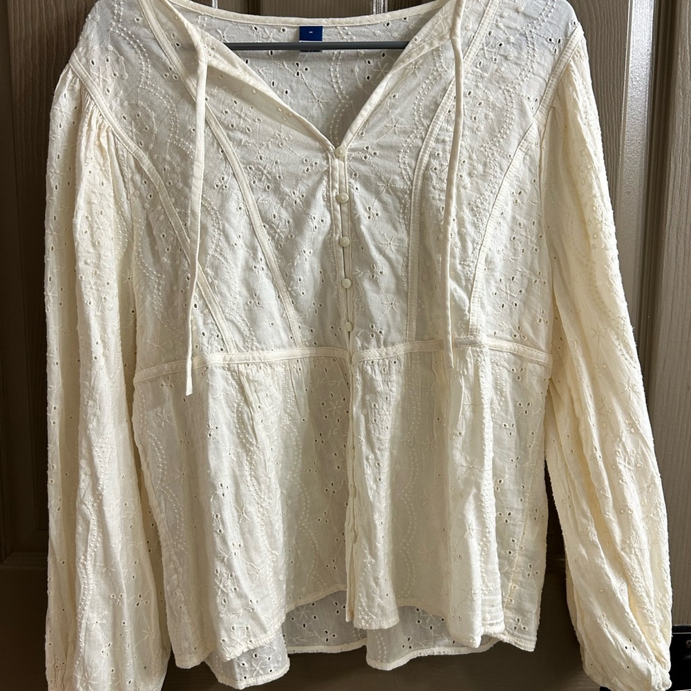 Old Navy Women's Ivory Eyelet Blouse